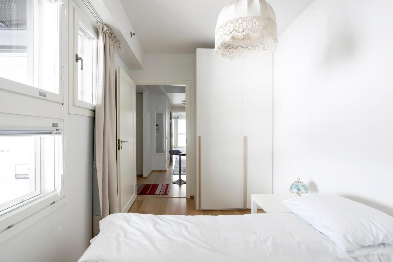 2Ndhomes Cozy 1Br Apartment With Balcony By The Central Station Helsinki Eksteriør billede