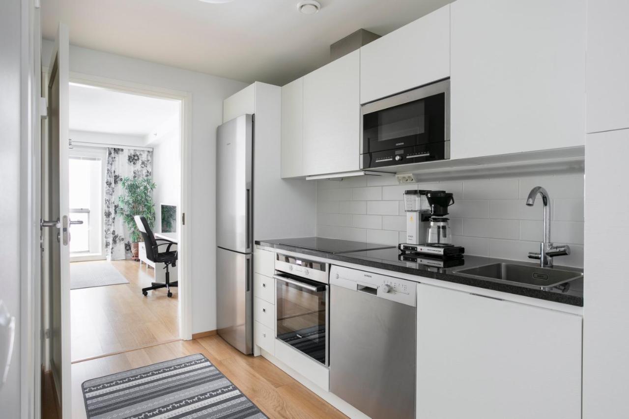2Ndhomes Cozy 1Br Apartment With Balcony By The Central Station Helsinki Eksteriør billede
