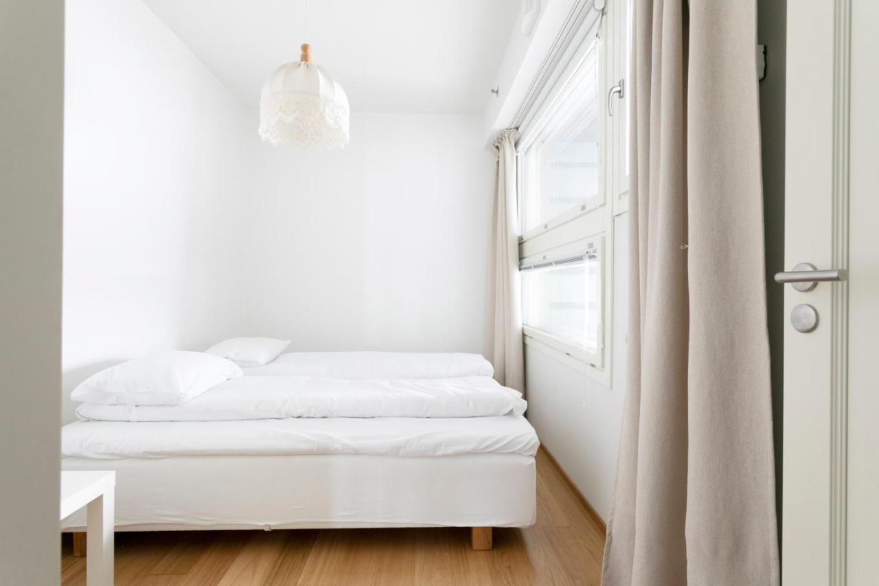 2Ndhomes Cozy 1Br Apartment With Balcony By The Central Station Helsinki Eksteriør billede