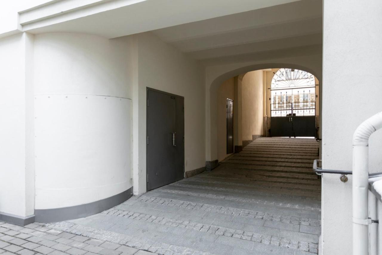 2Ndhomes Cozy 1Br Apartment With Balcony By The Central Station Helsinki Eksteriør billede