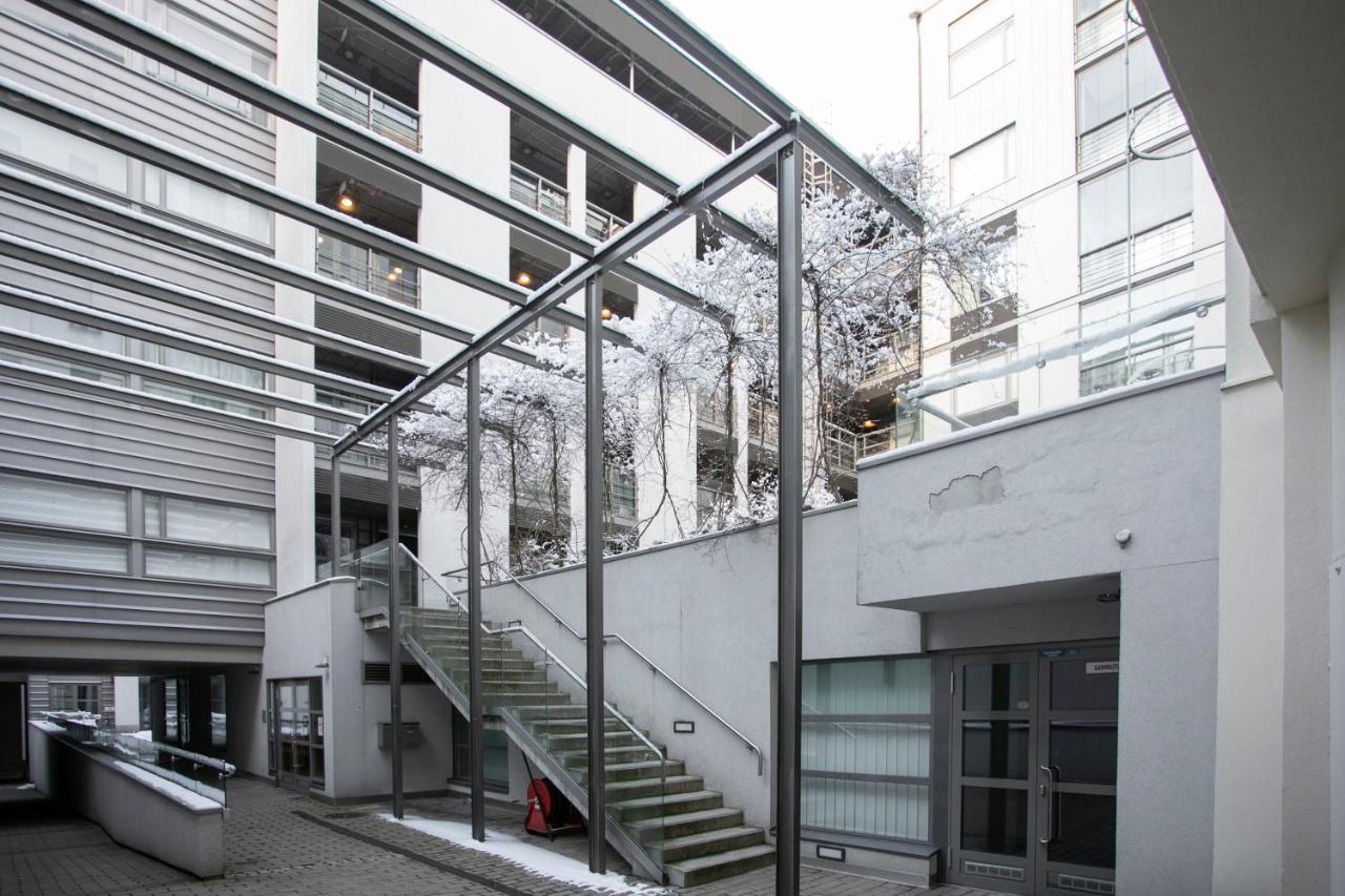 2Ndhomes Cozy 1Br Apartment With Balcony By The Central Station Helsinki Eksteriør billede