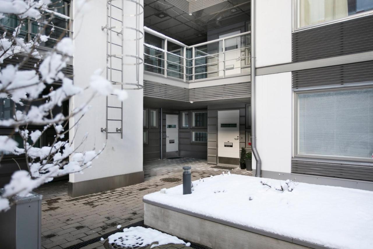 2Ndhomes Cozy 1Br Apartment With Balcony By The Central Station Helsinki Eksteriør billede